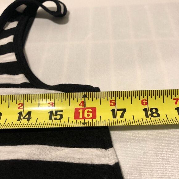 SO Women Juniors Size M Relaxed black/gray/white Striped Sleeveless Tank Top.  C - Picture 4 of 4